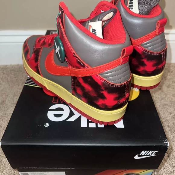 Nike Dunk High 1985 SP University/Chili Red Rouge Men’s Sz 10.5 DD9404 600 NIB - Picture 2 of 7